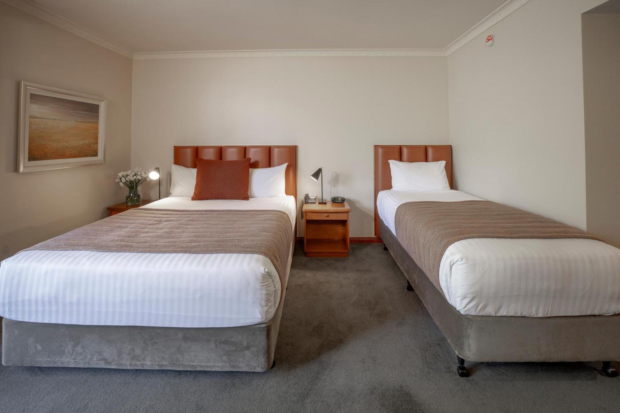 Country Club Tasmania Hotel Launceston Room photo
